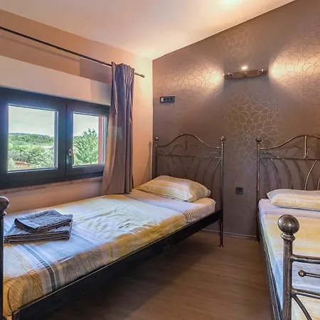 Ferienhaus Kažun - App 4 -